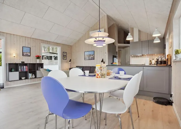 בית נופש Gunholm - 150m From The Sea By Interhome *