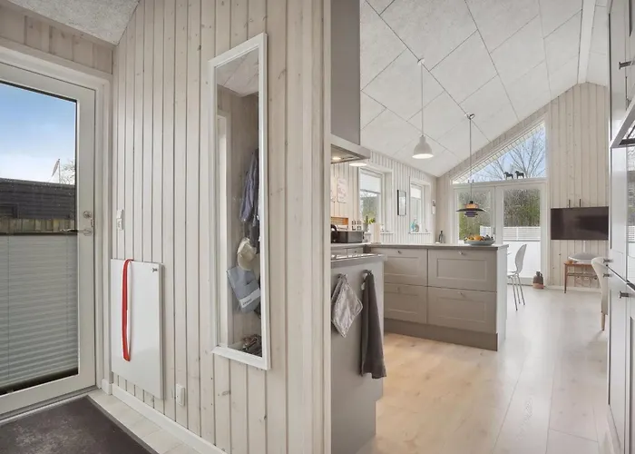 בית נופש Gunholm - 150m From The Sea By Interhome *