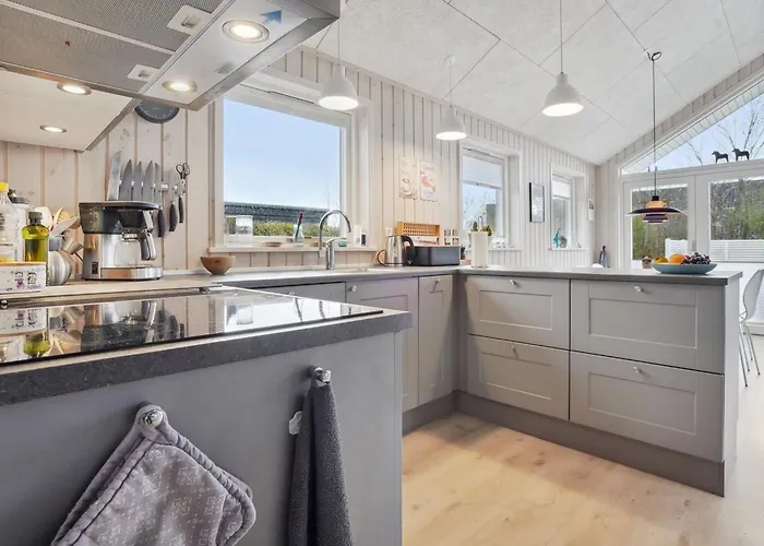 Gunholm - 150m From The Sea By Interhome בית נופש *